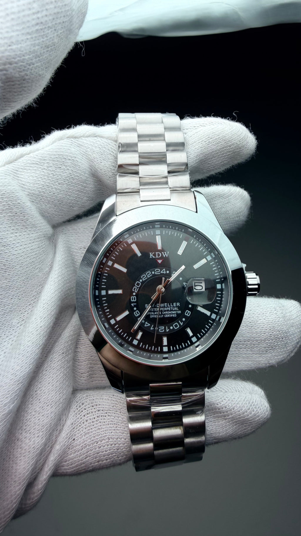KDW Black Dial Stainless Steel Men’s Watch – Premium Silver Bracelet Watch