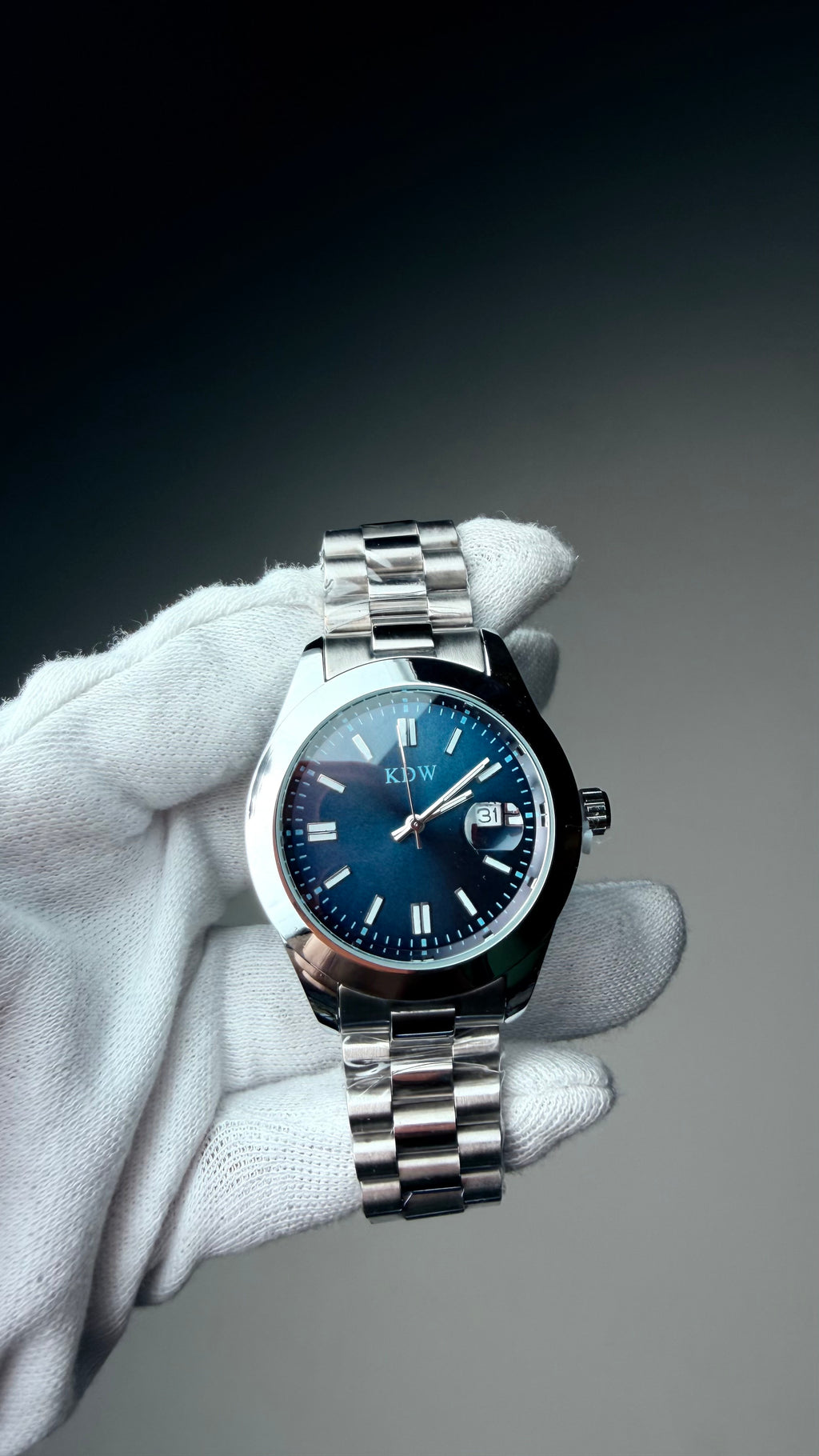 KDW Blue Dial Stainless Steel Men’s Watch – Premium Silver Bracelet Watch