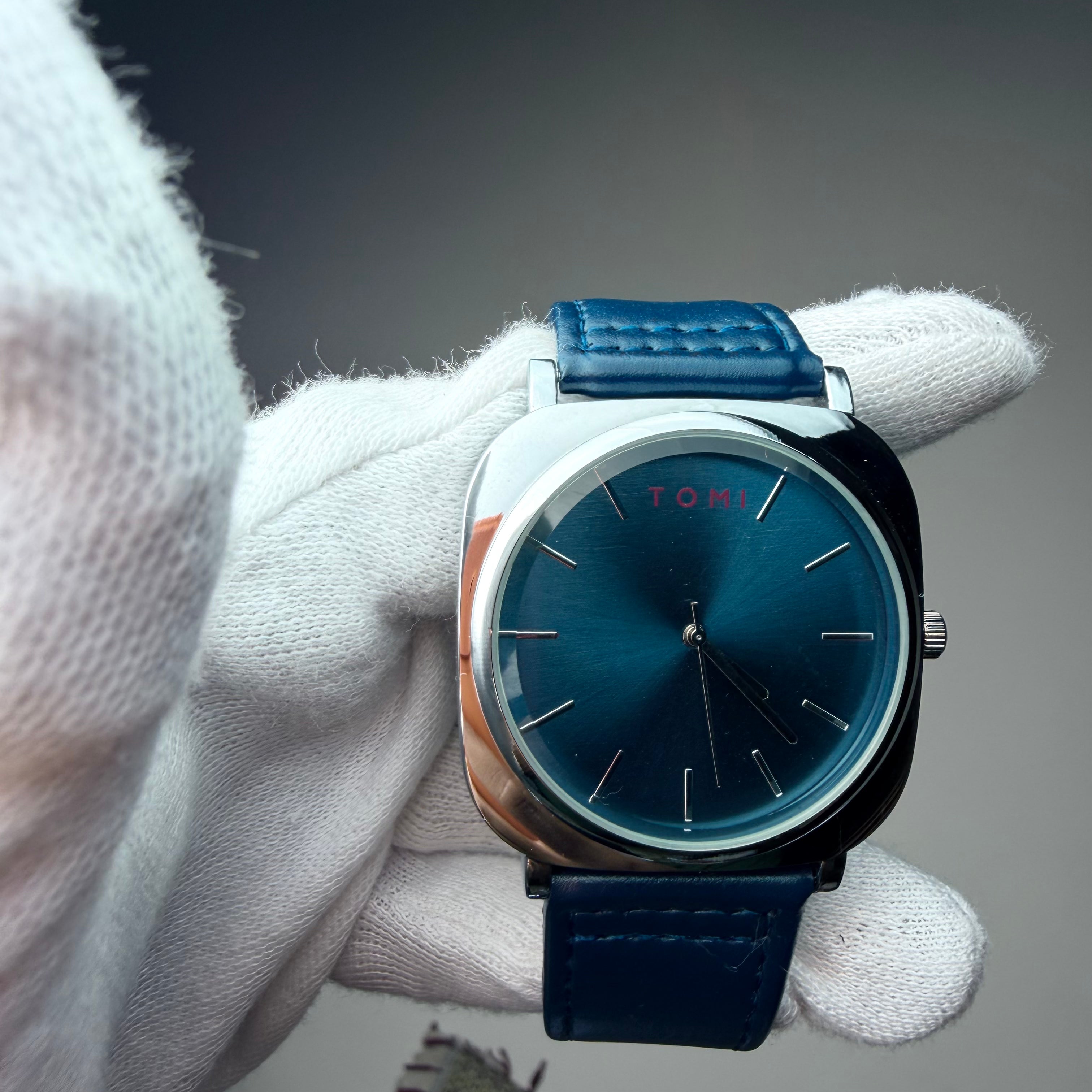 TOMI Midnight Blue Classic Watch – Silver Case with Navy Strap